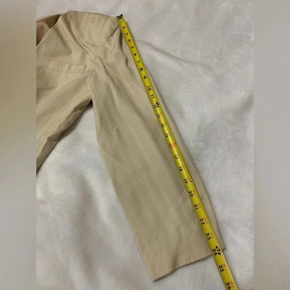 Andre Barreau Women's 2 Piece Suit Blazer Skirt Beige Work Size 10 - Picture 10 of 14